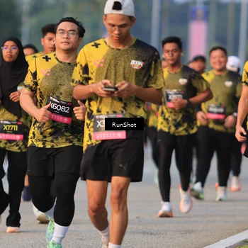 Runner Photo 6992437