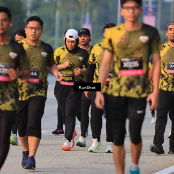 Runner Photo 6992454