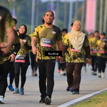 Runner Photo 6992464