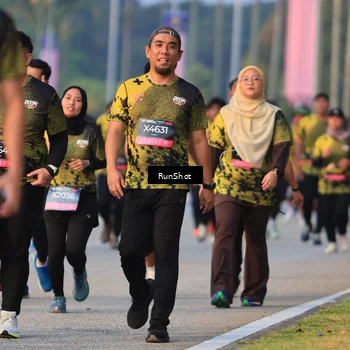Runner Photo 6992465