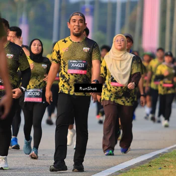 Runner Photo 6992470