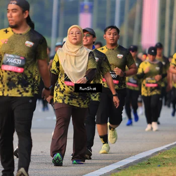 Runner Photo 6992475