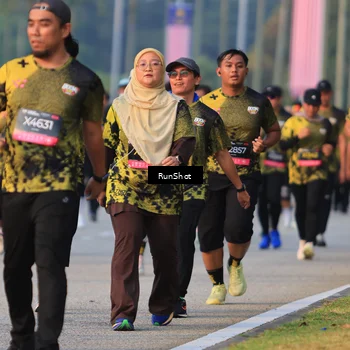 Runner Photo 6992476