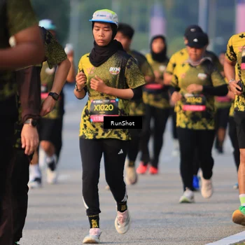 Runner Photo 6992502