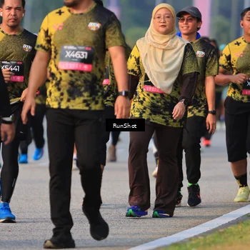 Runner Photo 6992514