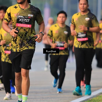 Runner Photo 6992525
