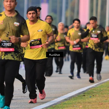 Runner Photo 6992538