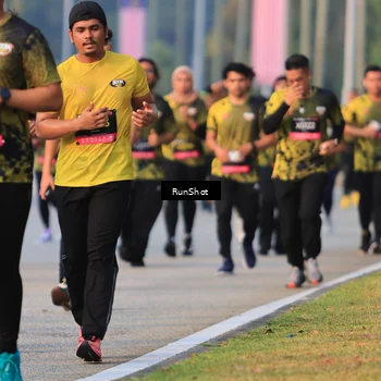 Runner Photo 6992547