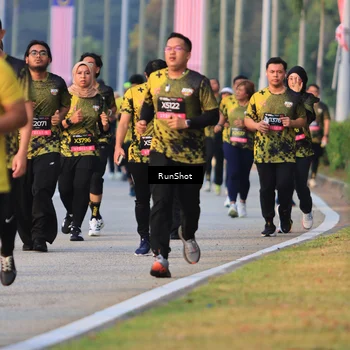 Runner Photo 6992553