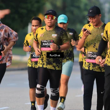 Runner Photo 6992581