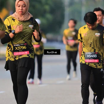 Runner Photo 6992601