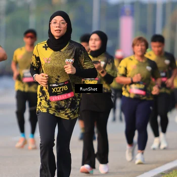 Runner Photo 6992611