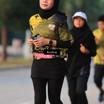 Runner Photo 6992681