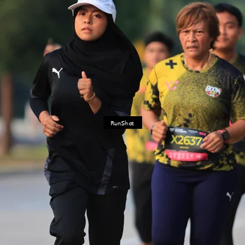 Runner Photo 6992702