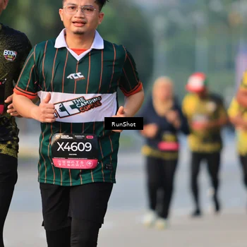 Runner Photo 6992715