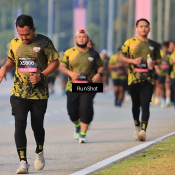 Runner Photo 6992740