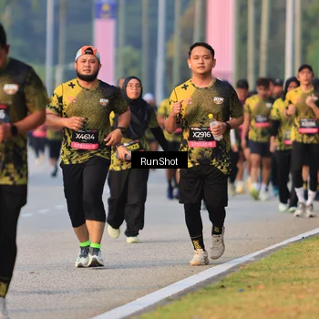 Runner Photo 6992744