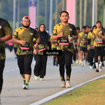 Runner Photo 6992745