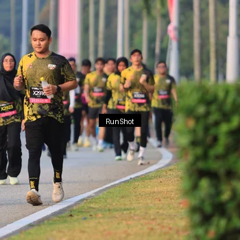 Runner Photo 6992747