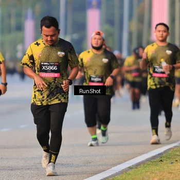 Runner Photo 6992752