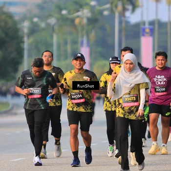Runner Photo 6992830