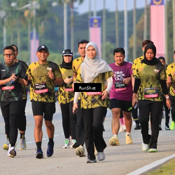 Runner Photo 6992840