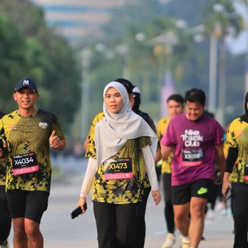 Runner Photo 6992857