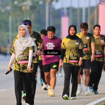 Runner Photo 6992859