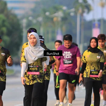 Runner Photo 6992863