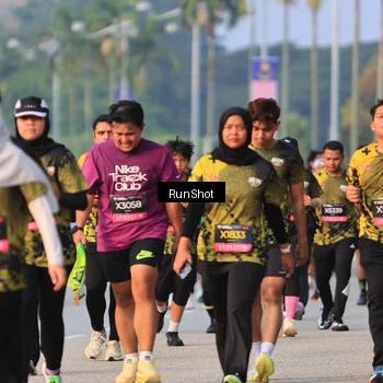 Runner Photo 6992872