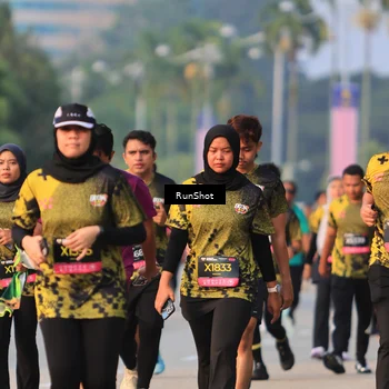 Runner Photo 6992878