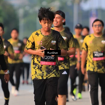 Runner Photo 6992893