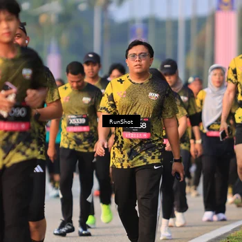 Runner Photo 6992894