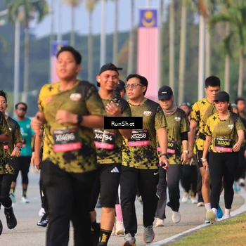 Runner Photo 6992903