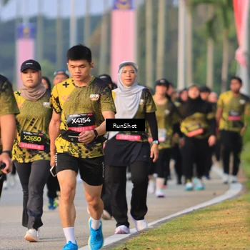 Runner Photo 6992905