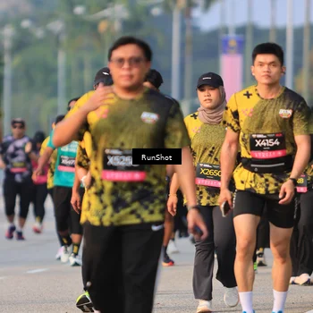 Runner Photo 6992910