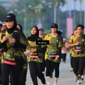 Runner Photo 6992968