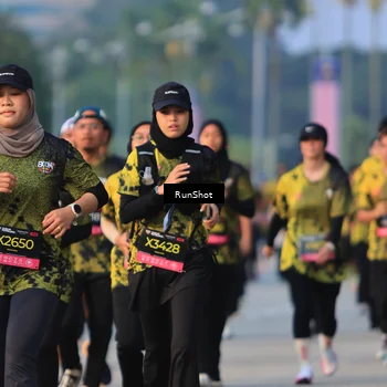 Runner Photo 6992996