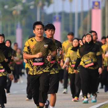 Runner Photo 6993000