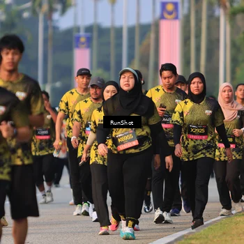 Runner Photo 6993009