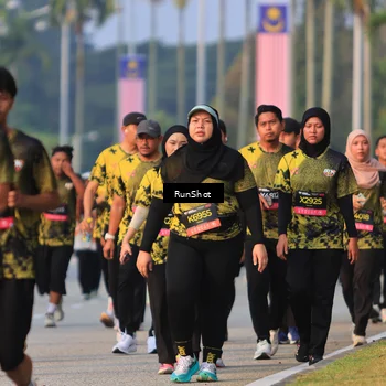 Runner Photo 6993010