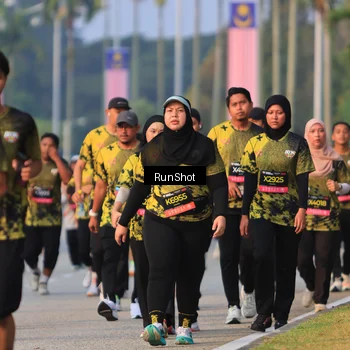 Runner Photo 6993011