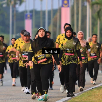 Runner Photo 6993014