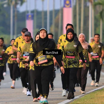 Runner Photo 6993016
