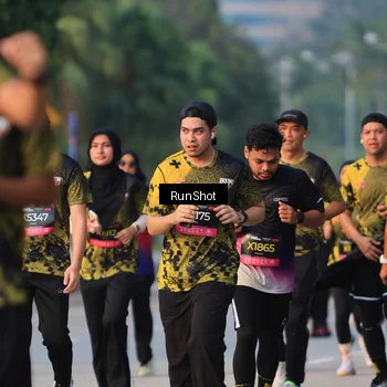 Runner Photo 6993030