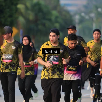 Runner Photo 6993034