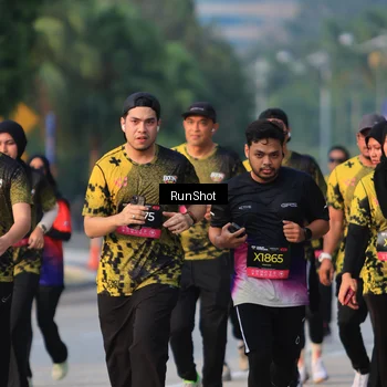 Runner Photo 6993040
