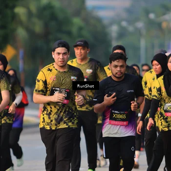 Runner Photo 6993044