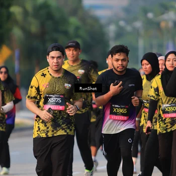 Runner Photo 6993046