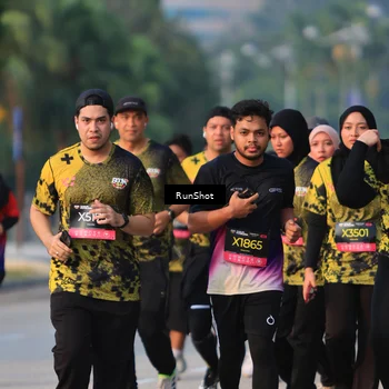 Runner Photo 6993047